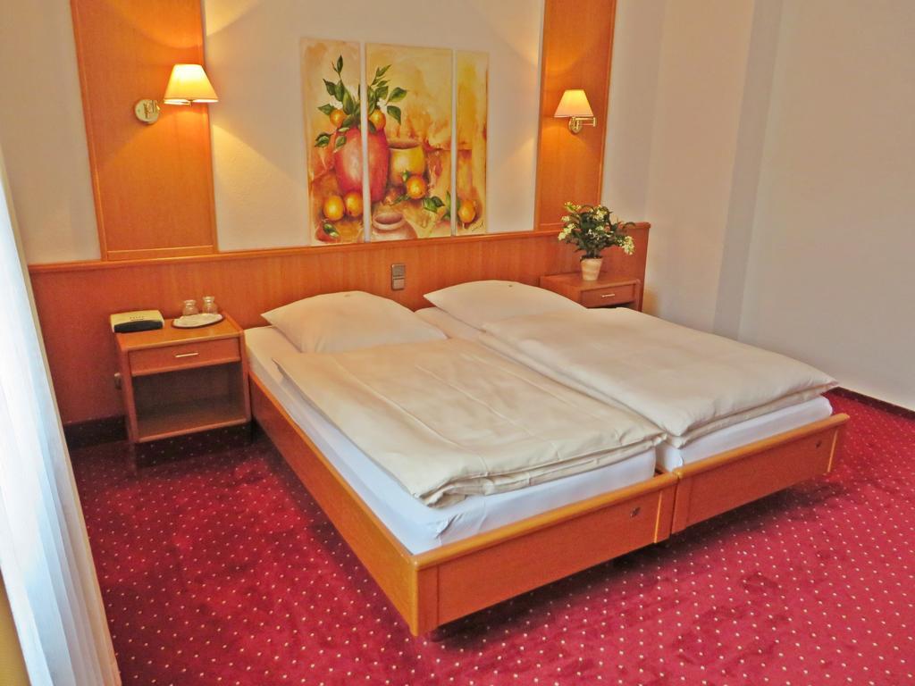 Hotel Roseneck Hagenow Δωμάτιο φωτογραφία